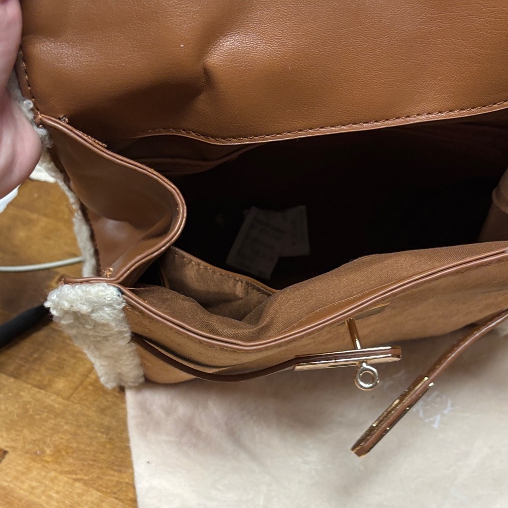 Badgley Mischka Crossbody Bag with strap lock n DustBag ! NWT - Picture 9 of 11